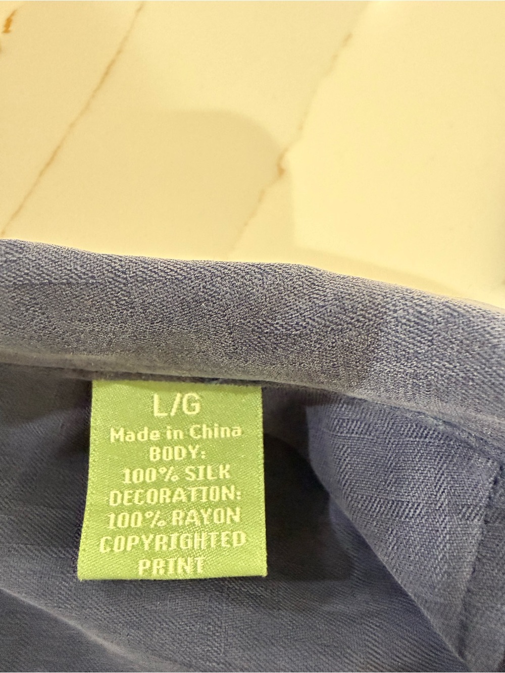 Tommy Bahama Blue 100% Silk Short Sleeve Button-Front Shirt L Double Take Cigars - Picture 7 of 7
